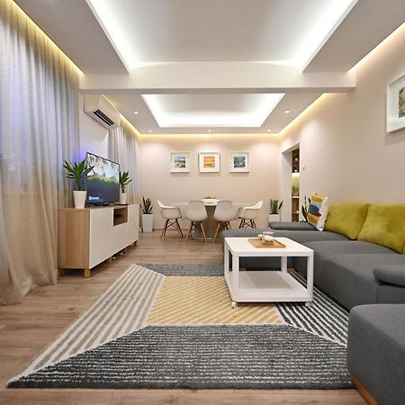 Modern Central 2-Bedroom Apartment With Parking Varna Dış mekan fotoğraf