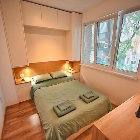 Modern Central 2-Bedroom Apartment With Parking Varna Dış mekan fotoğraf