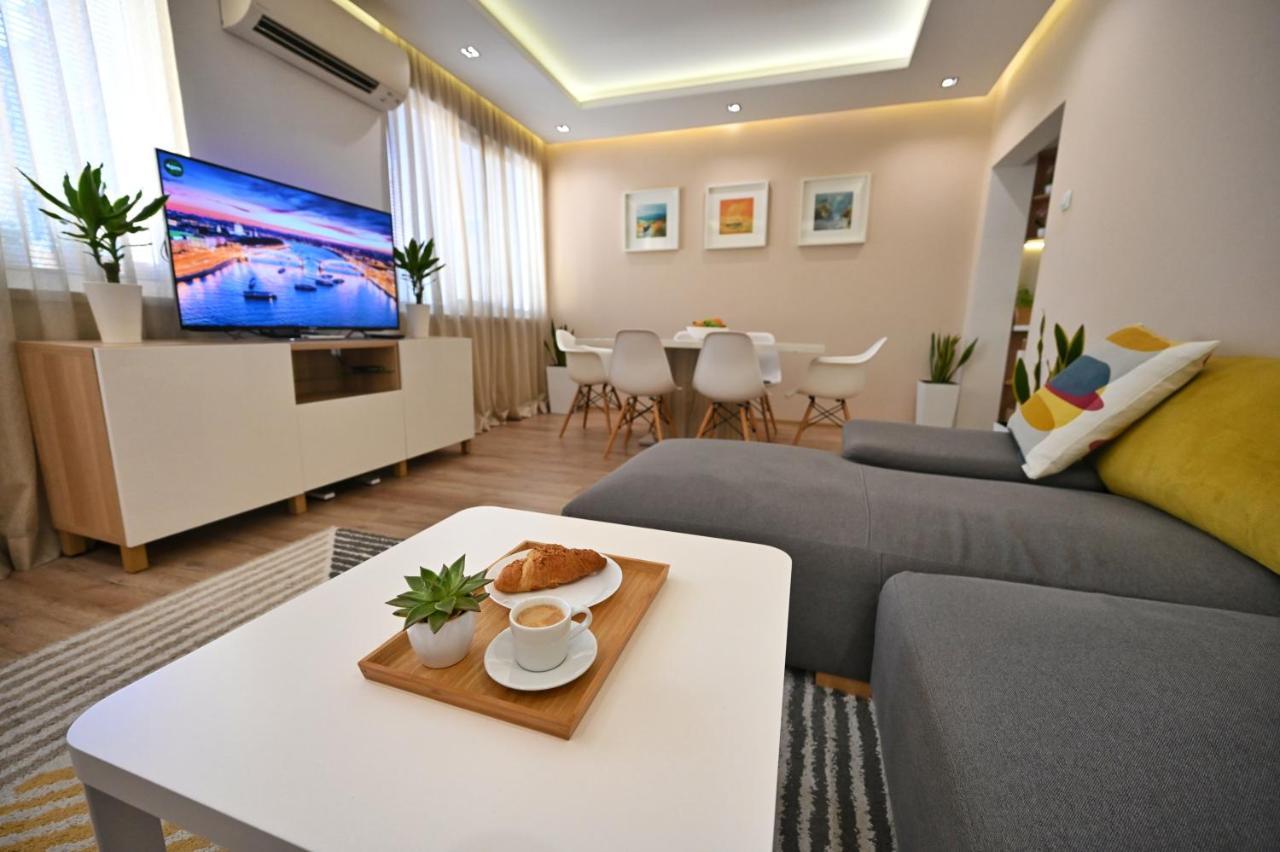 Modern Central 2-Bedroom Apartment With Parking Varna Dış mekan fotoğraf